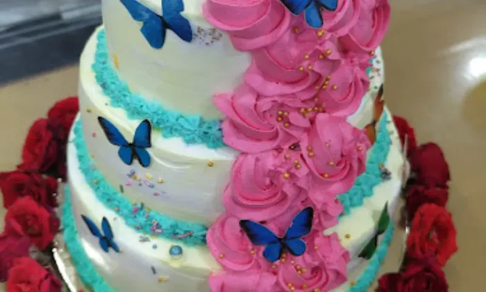 La Delicious Bakery and Cafe